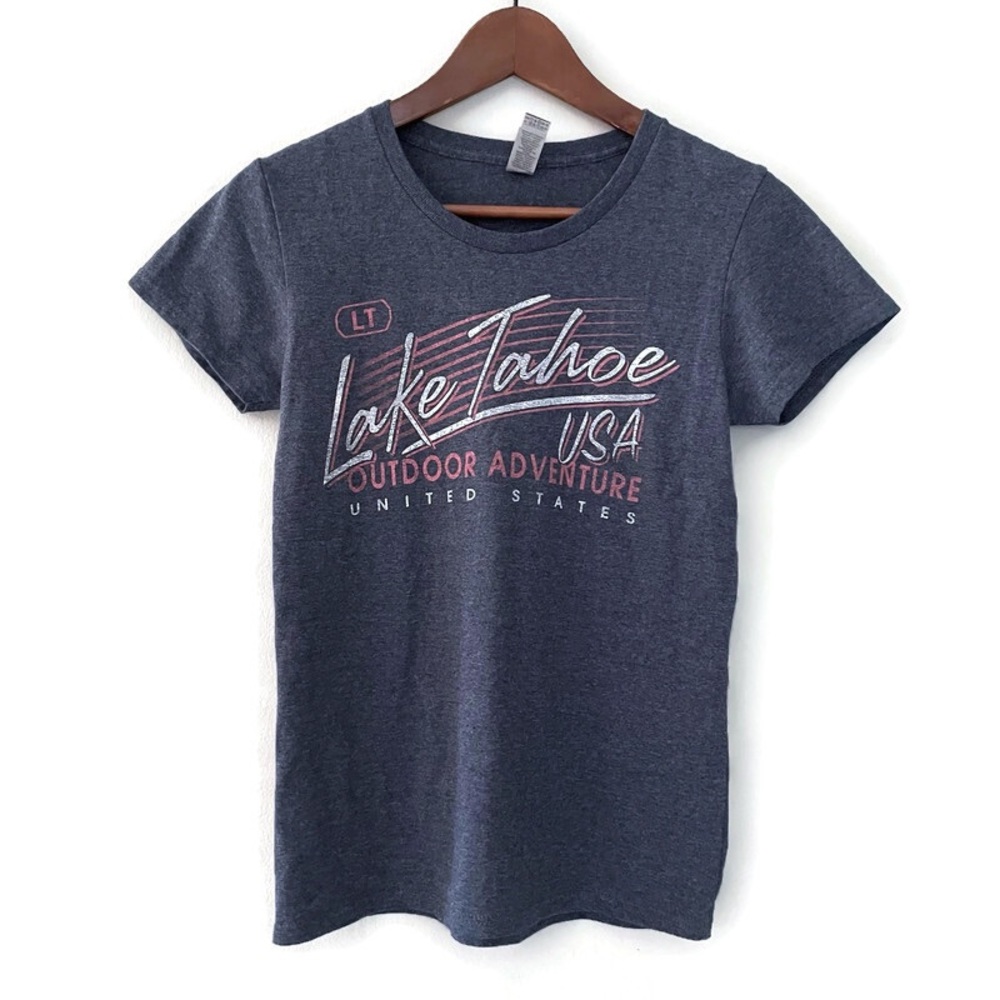 Lake Tahoe Graphic T-Shirt size Small Outdoor Adventure United States Blue Comfy